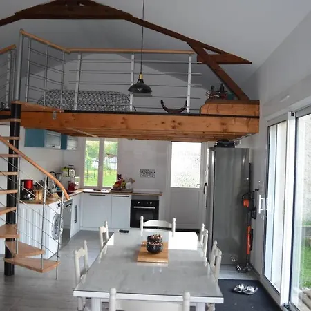 : Grange Entierement Renovee Style Loft. Feriehus Joinville